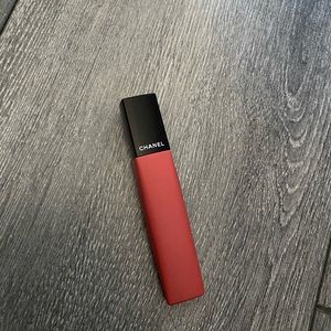 Chanel Rouge Allure Liquid Powder
